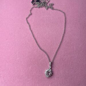 Elegant Silver Pendant Necklace